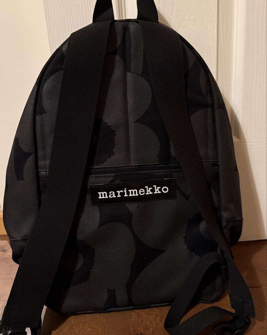 美品　マリメッコ　リュック　enni ウニッコ