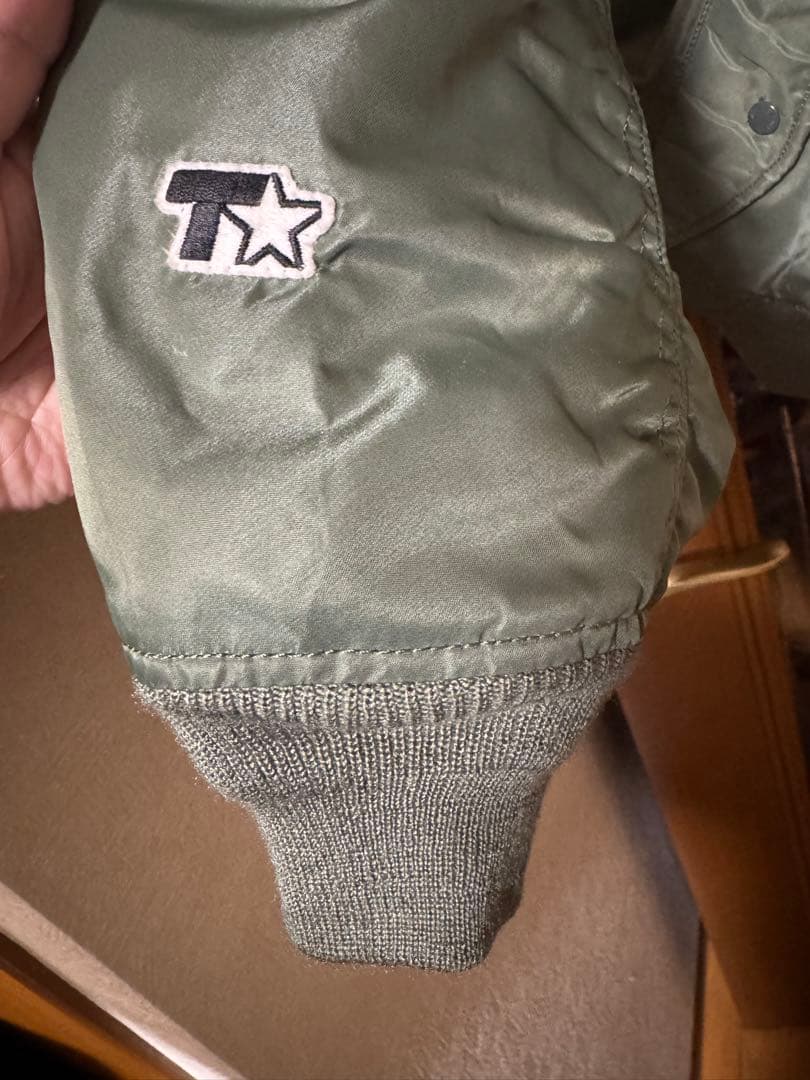 u*8様 AVIREX TMT MA-1 カーキ Lサイズ