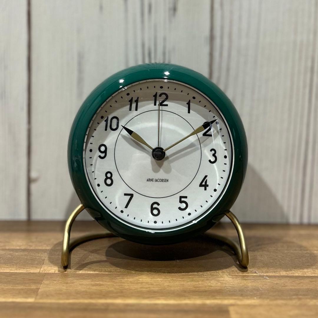 アルネヤコブセン/ARNE JACOBSEN テーブルクロック グリーン 時計