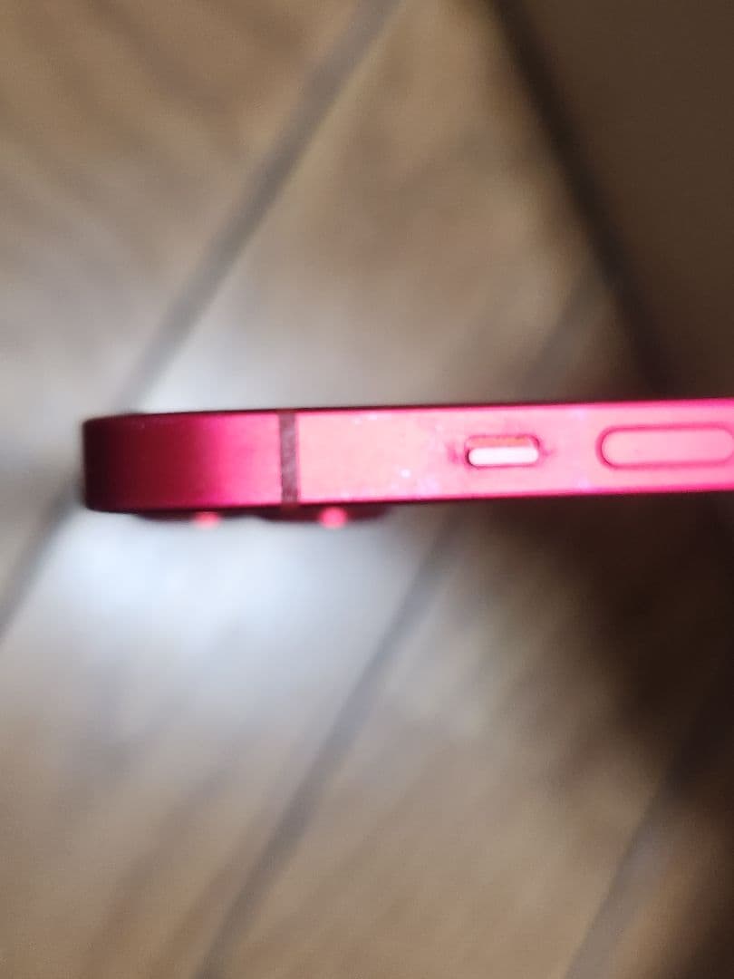 まーです。iphone 14 128GB レッド　訳あり