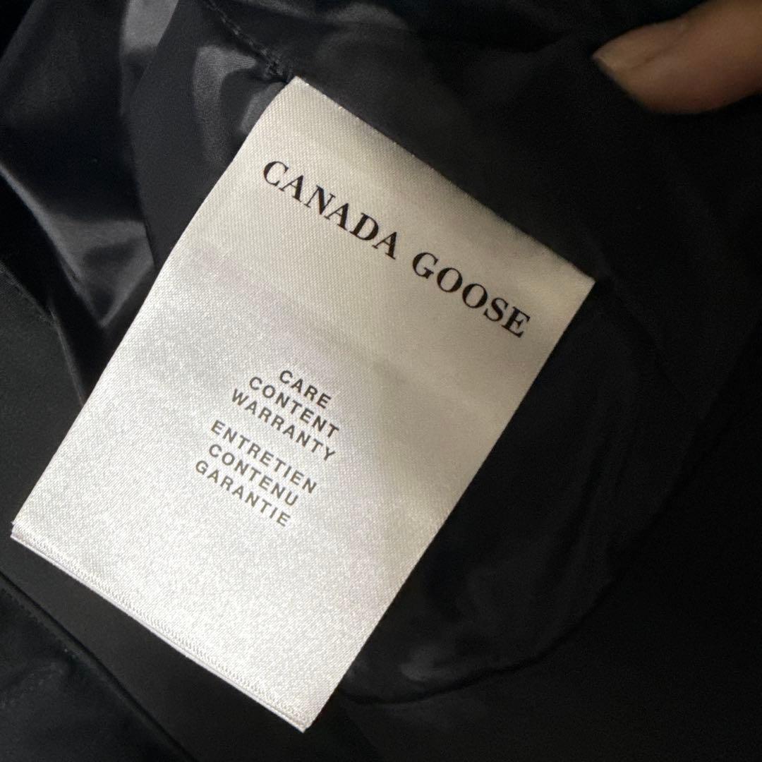 大幅値下週末限定！ほぼ未使用カナダグースダウンベストブラックレーベル2836LB