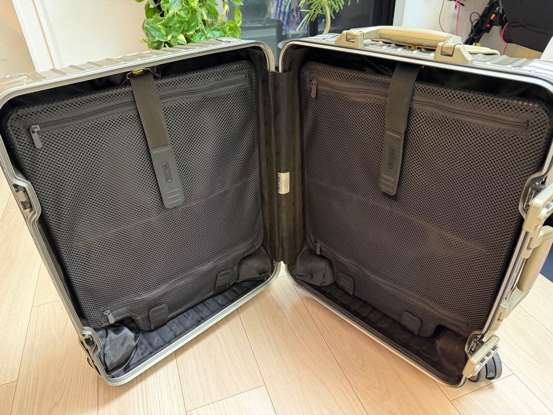 rimowa キャリーケース　廃盤45L