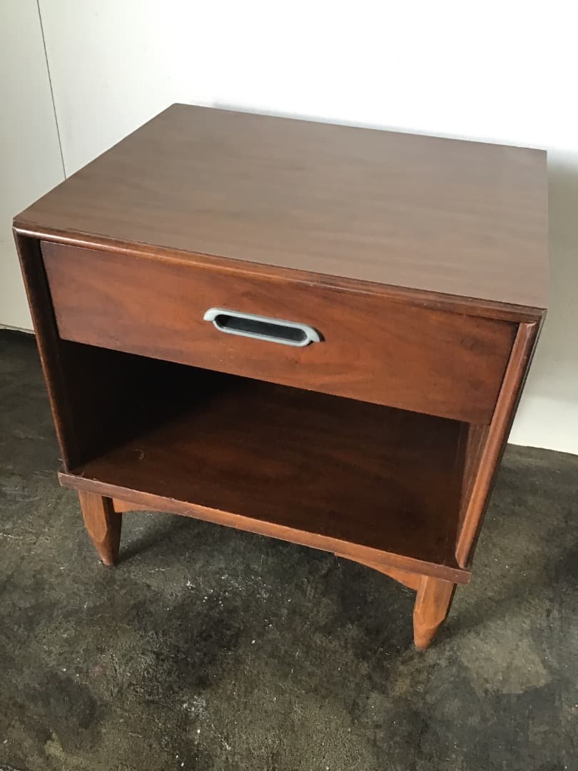 ドレクセル ヘリテイジ サイドテーブル ナイトテーブル米軍家具