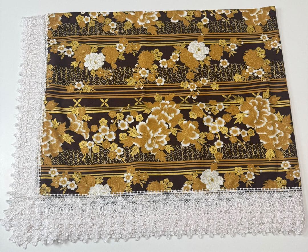 【ハンドメイド テーブルクロス ゴールド×ホワイトレース 新品
