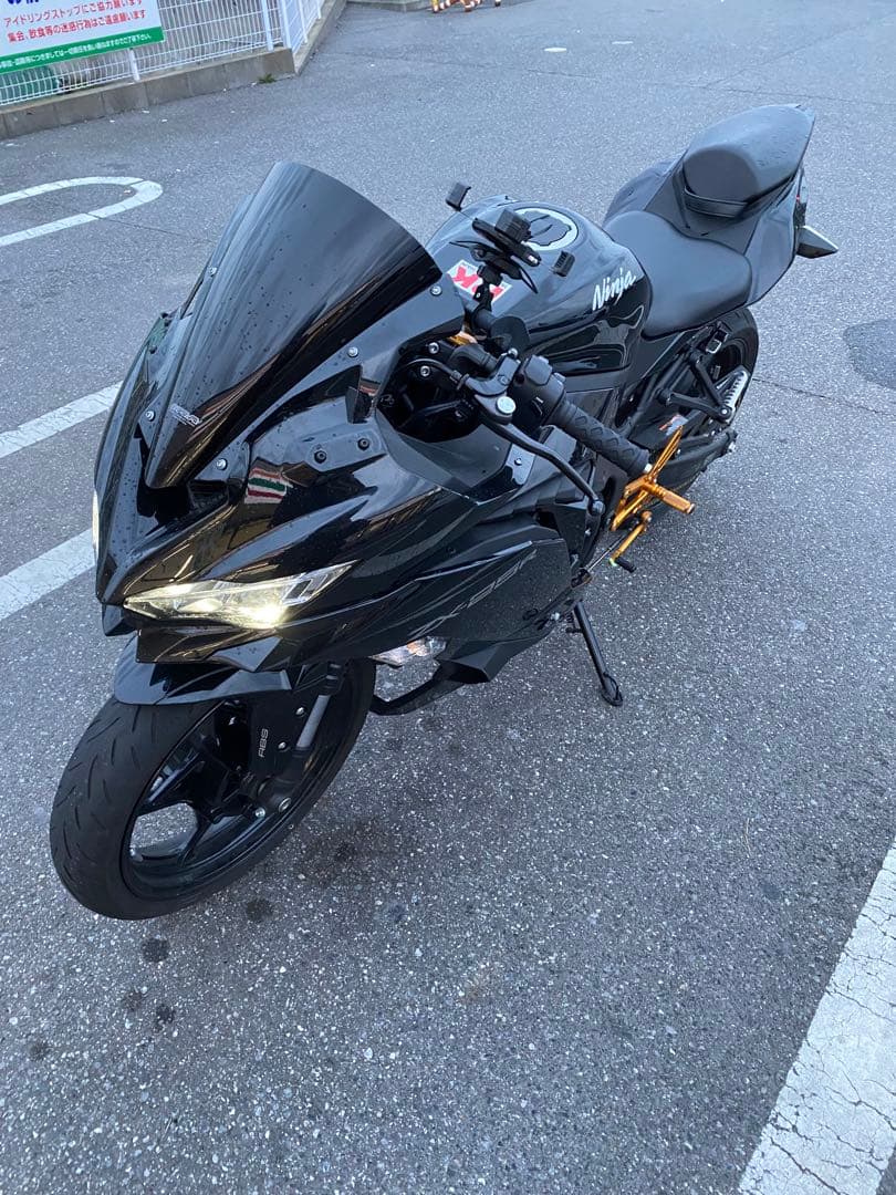 zx25r MRAスクリーン ブラック