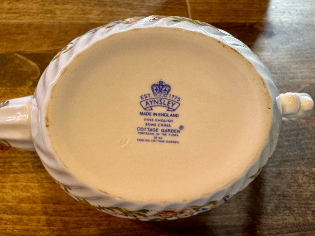 【お値下げしました】英国エインズレイ社製　テーブルウェア