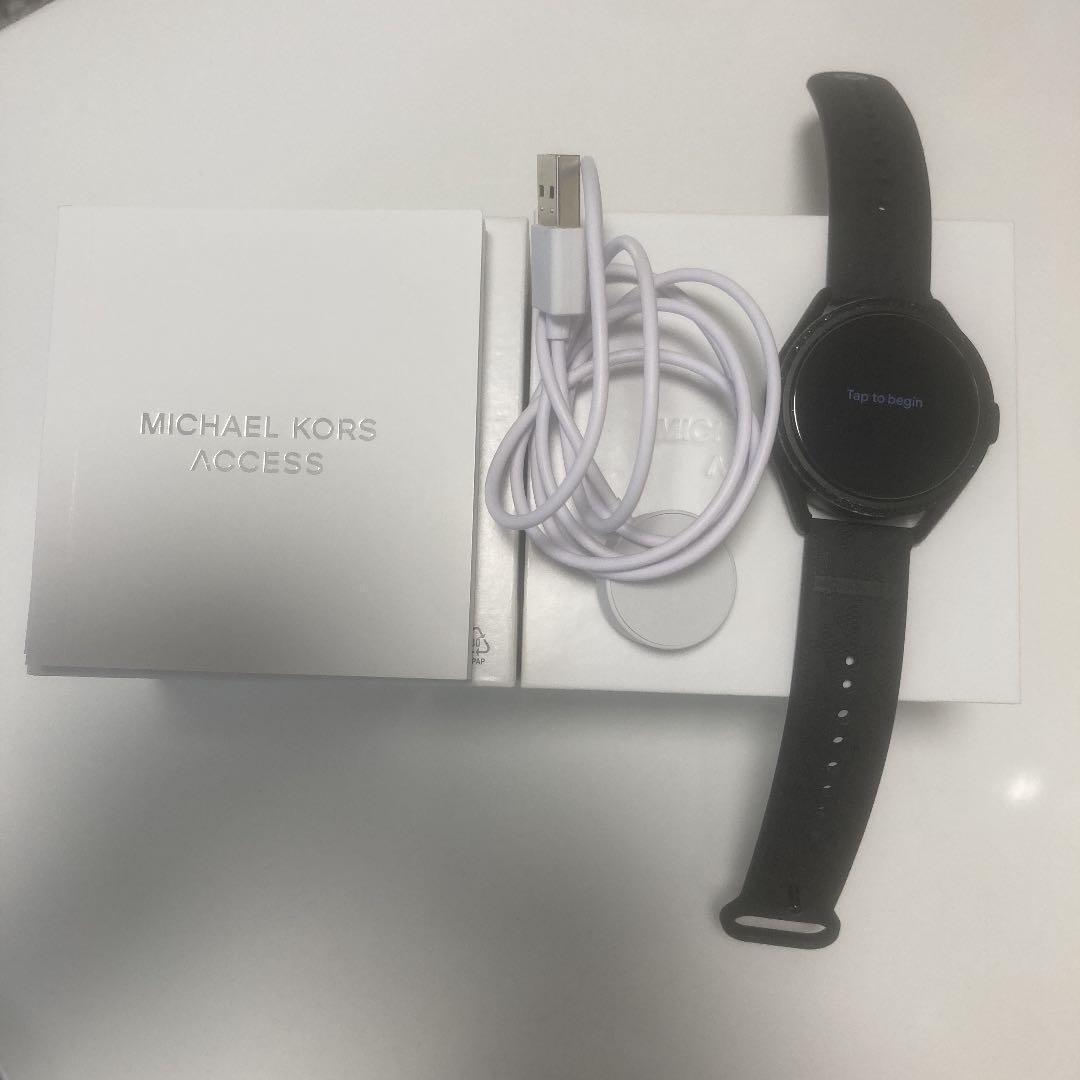 マイケルコース　タッチスクリーンスマートウォッチ　MKT5121