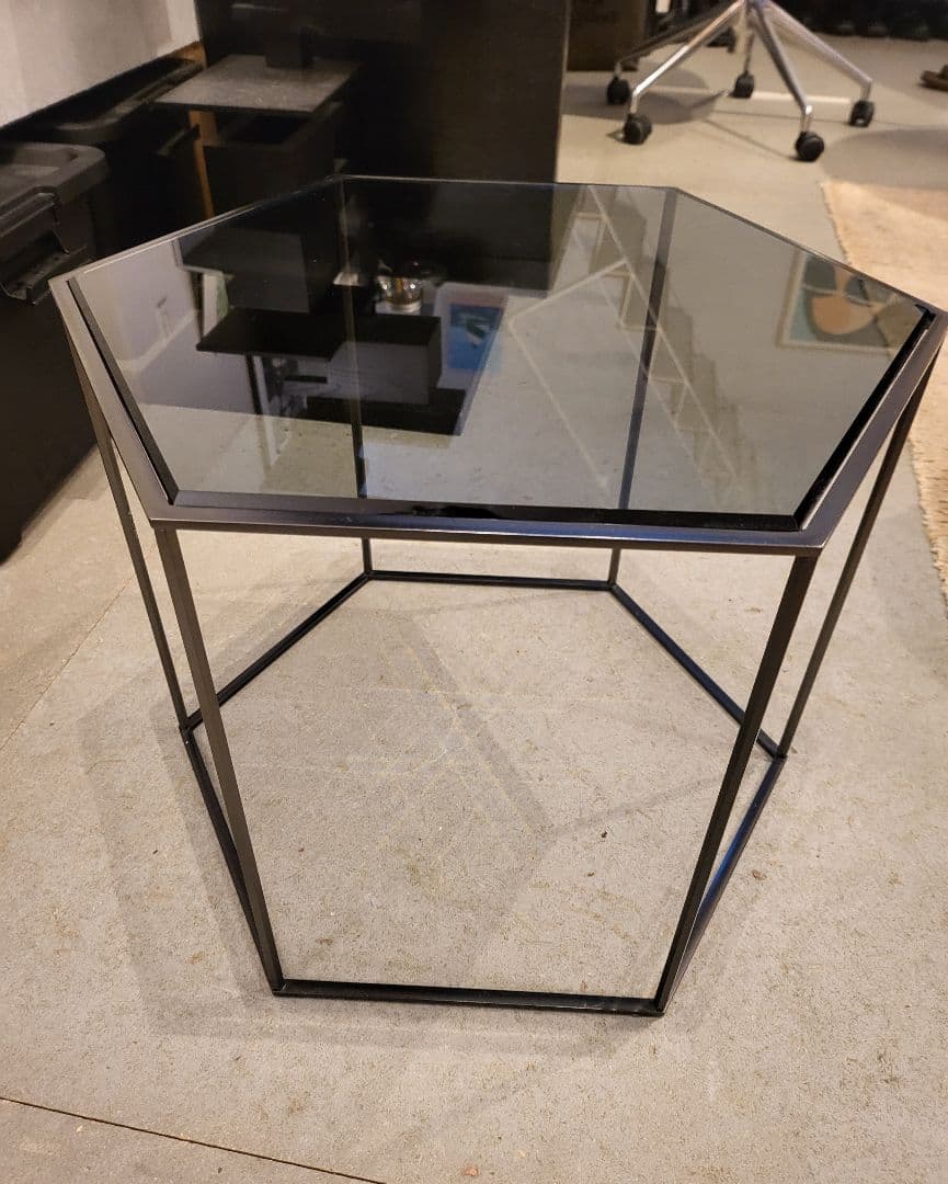 中古品 カッシーナイクスシー ヘキサゴン トリス サイドテーブル ガラス