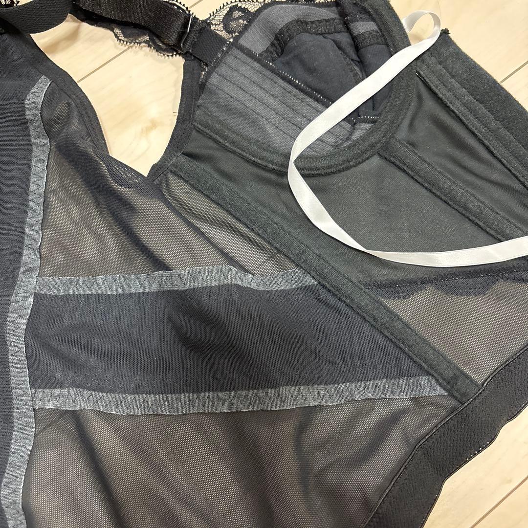 グラントイーワンズ　ニッパービスチェ　ミスティブラックC65