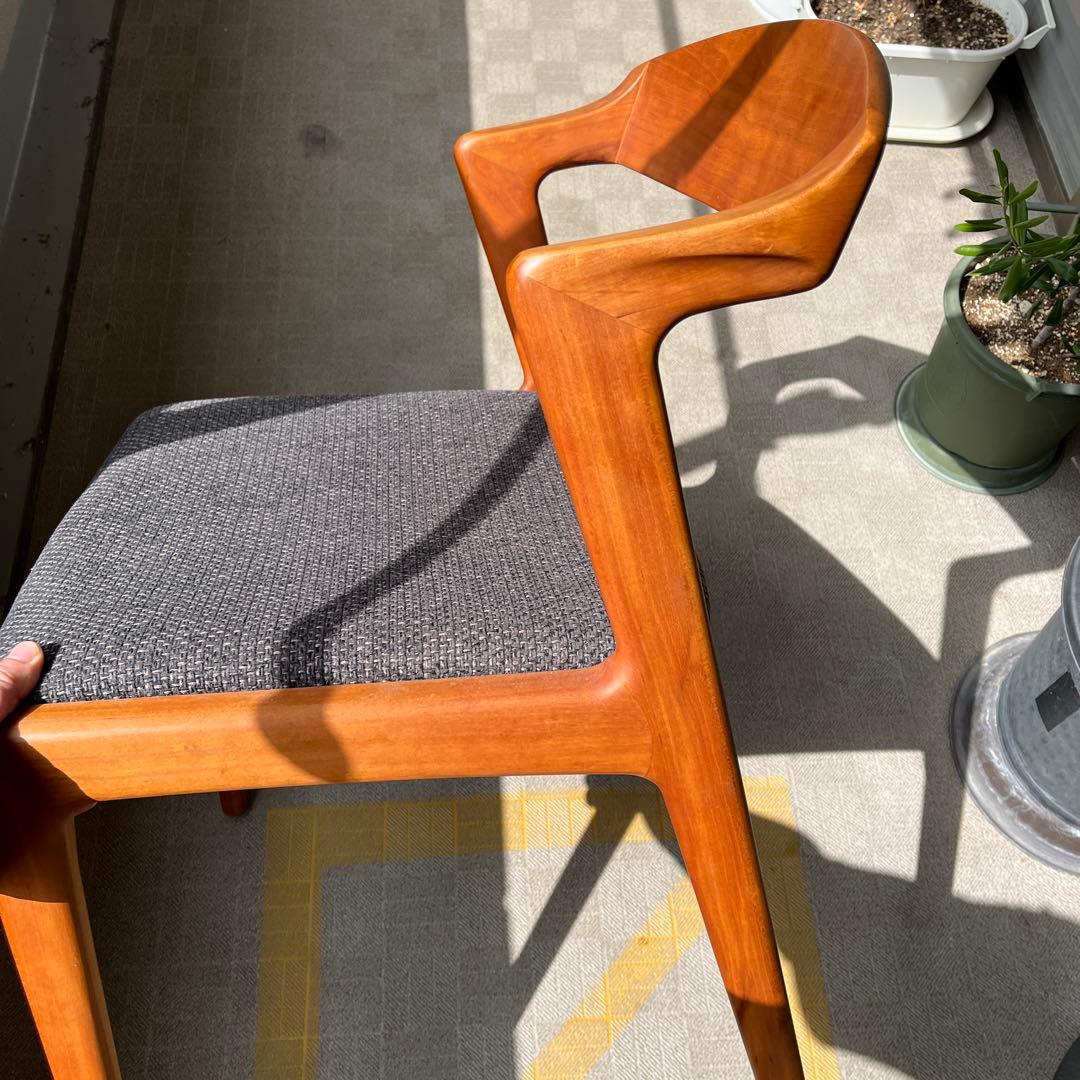 SiKIファニチャー ユナ ブラックチェリー オイル仕上げ、背面傷あり