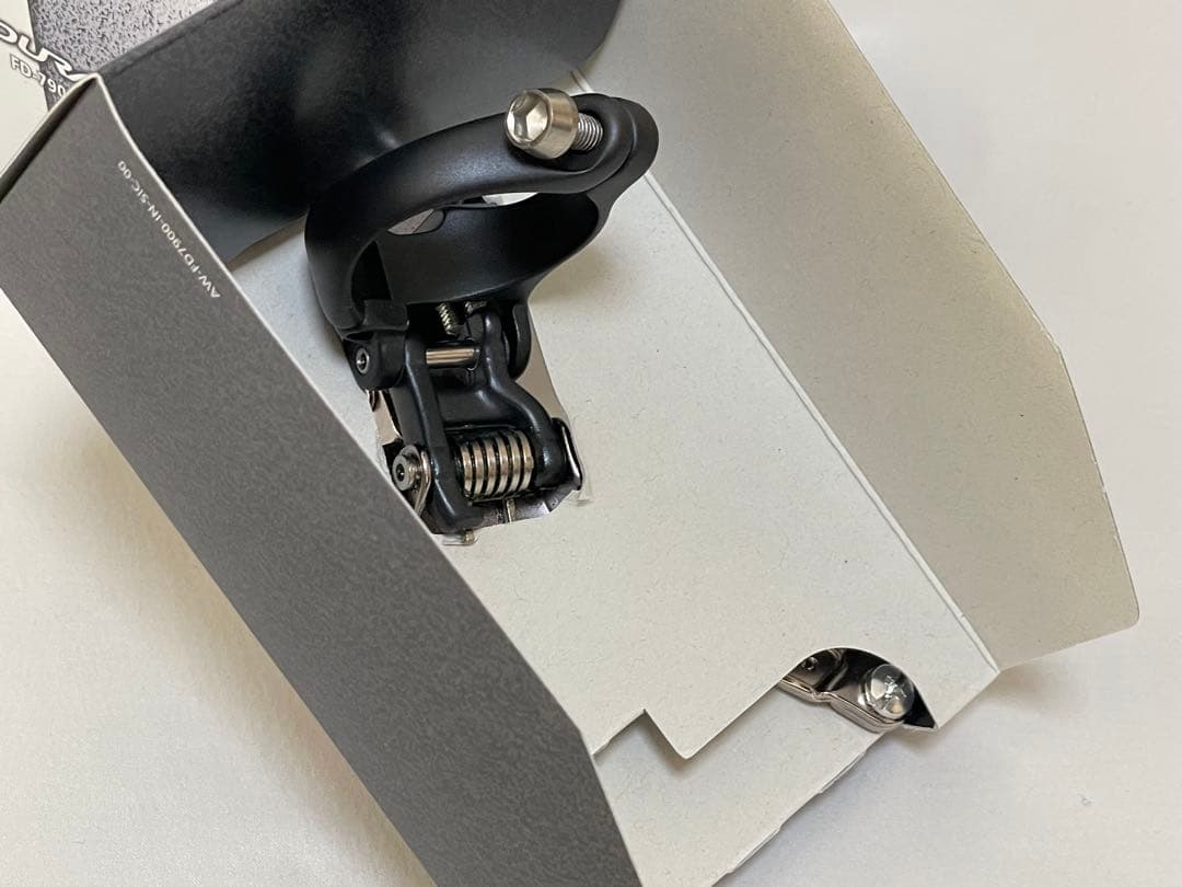 シマノDURA－ACEフロントディレイラー「FD－7900－B」新品