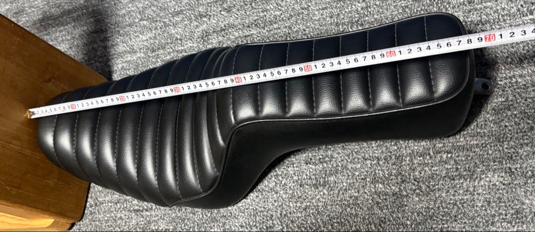 ラクロ ハーレー スポーツスター XL883 タックロールシート