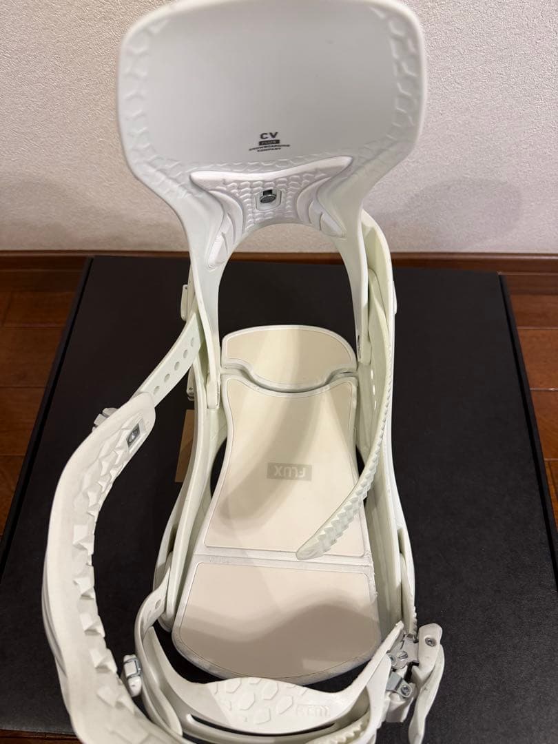 スノーボード 22-23 FLUX CV