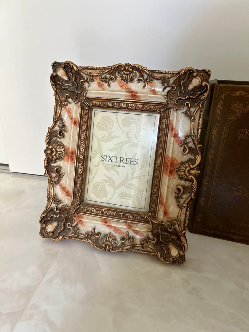 写真たて　ヨーロピアン風　ロココ調　オブジェ