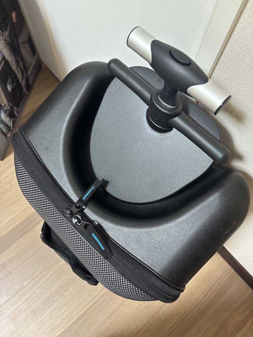 正規店購入　マイクロスケーター　ラゲッジイージー　子供が乗れるスーツケース