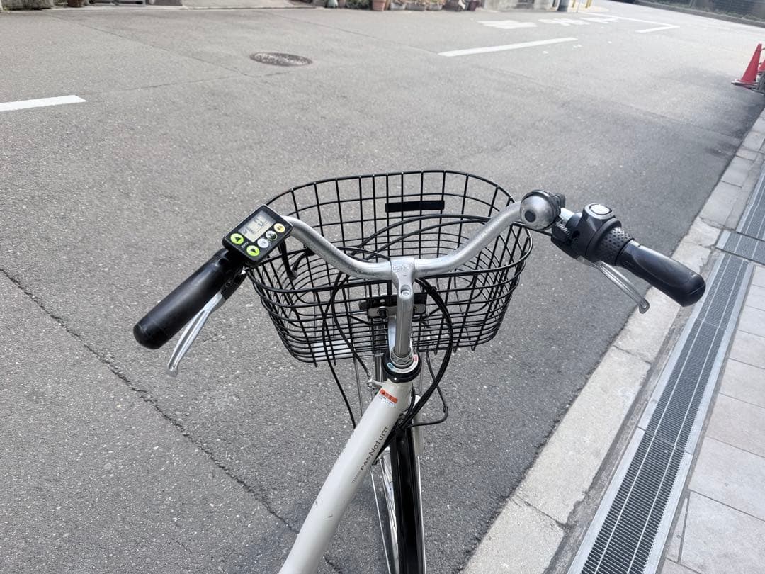 大阪府　ヤマハ　電動アシスト自転車 チャイルドシート付き ホワイト