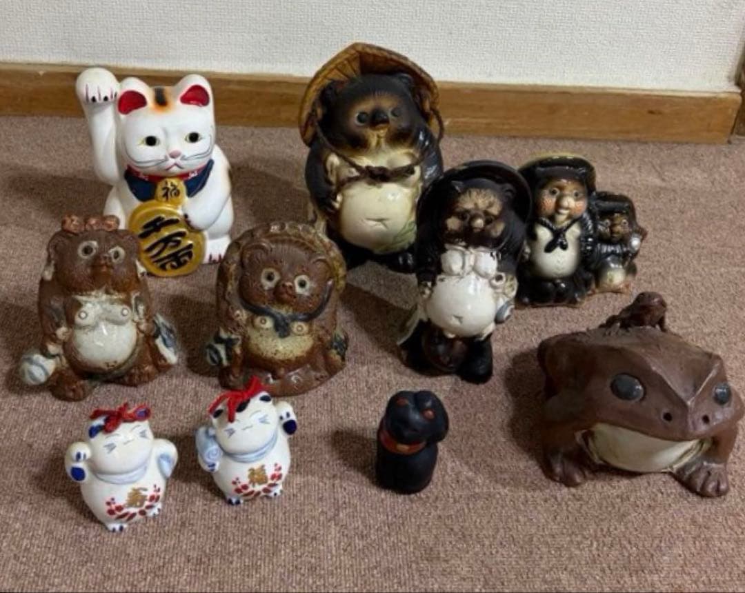 信楽焼 狸の置物 たぬき 招き猫のコレクション 招き猫 カエル 置物 まとめ売り