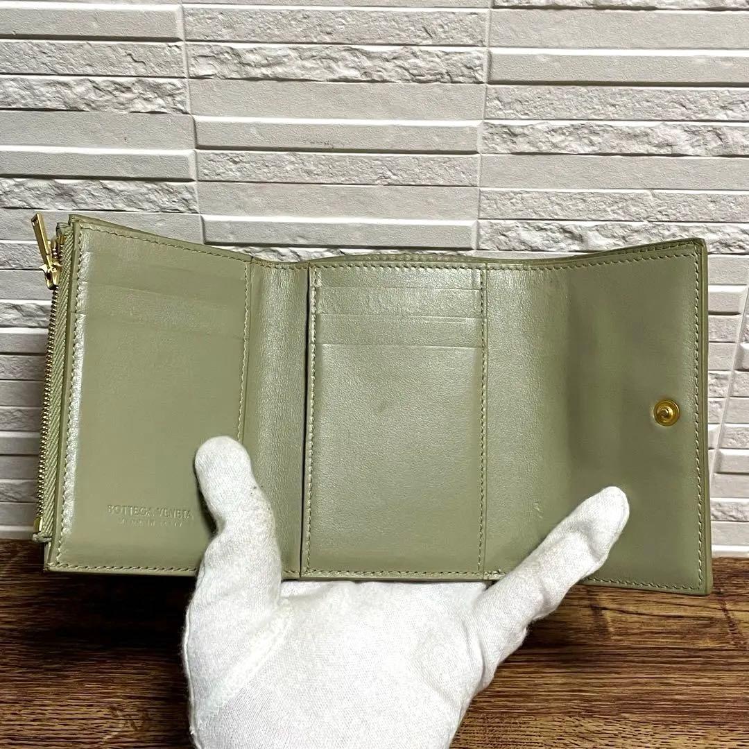 ボッテガ マキシ イントレチャート カセット 三つ折り 財布 グレージュ.