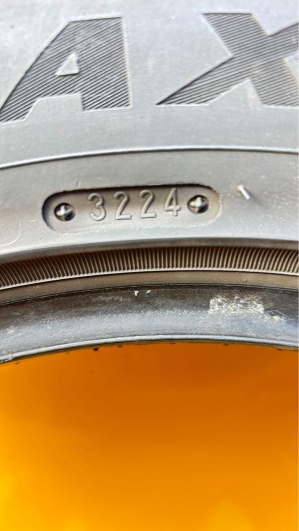 タイヤ・ホイール 225/55R17 101V MAXTREK MAXIMUS M2