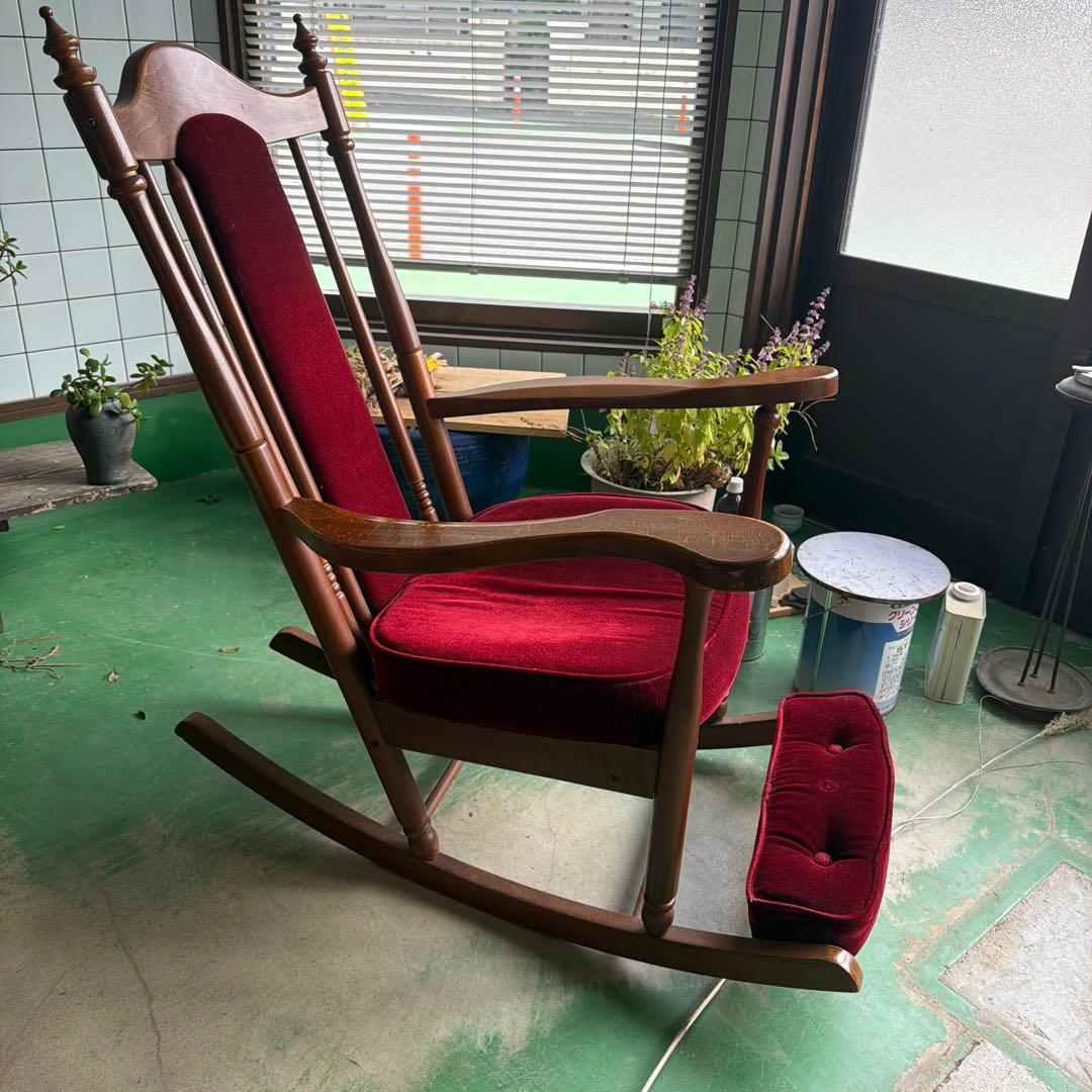 Oliver ロッキングチェア 赤　ベルベット