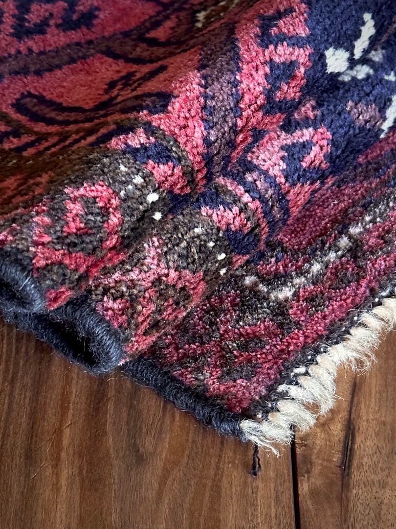 トライバルラグ　ヴィンテージラグ　アフガンラグ　バルーチ族　プリミティブアート