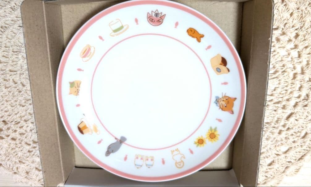 【匿名発送✨️】猫の恩返し　お皿　猫の事務所　プレートスタジオジブリ　新品未使用