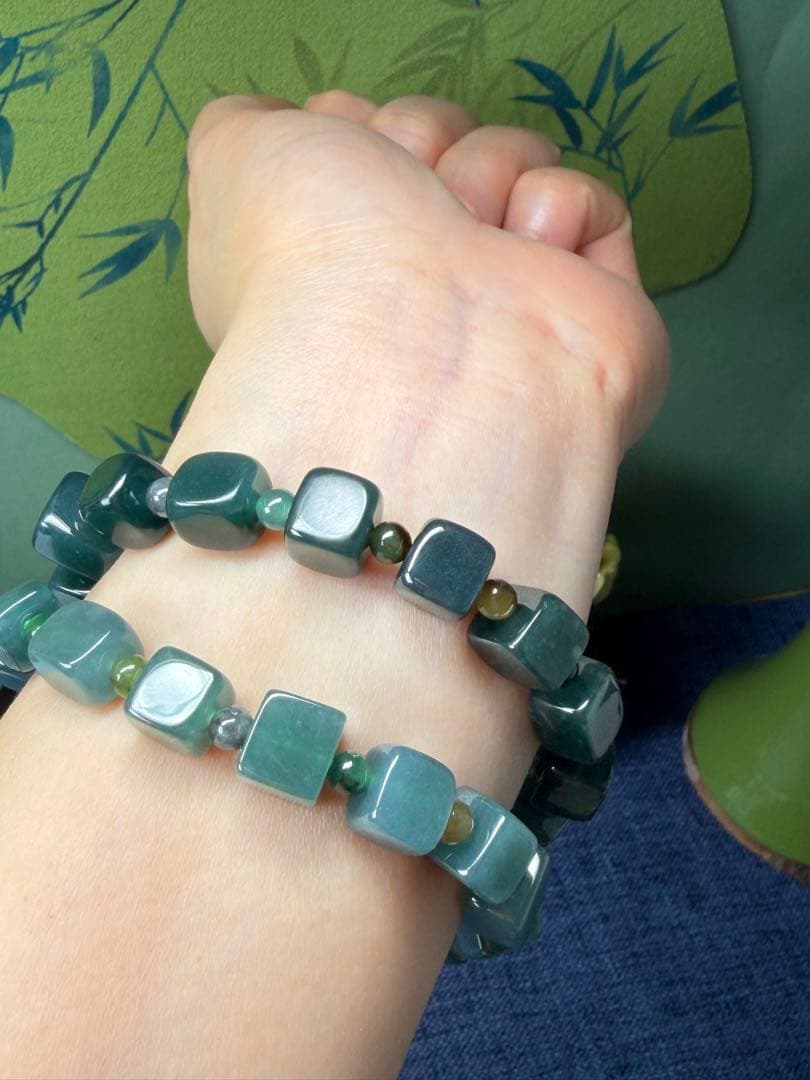 個性‼️天然本翡翠　魅力的な深いブルー、氷藍水原石ブレスレット