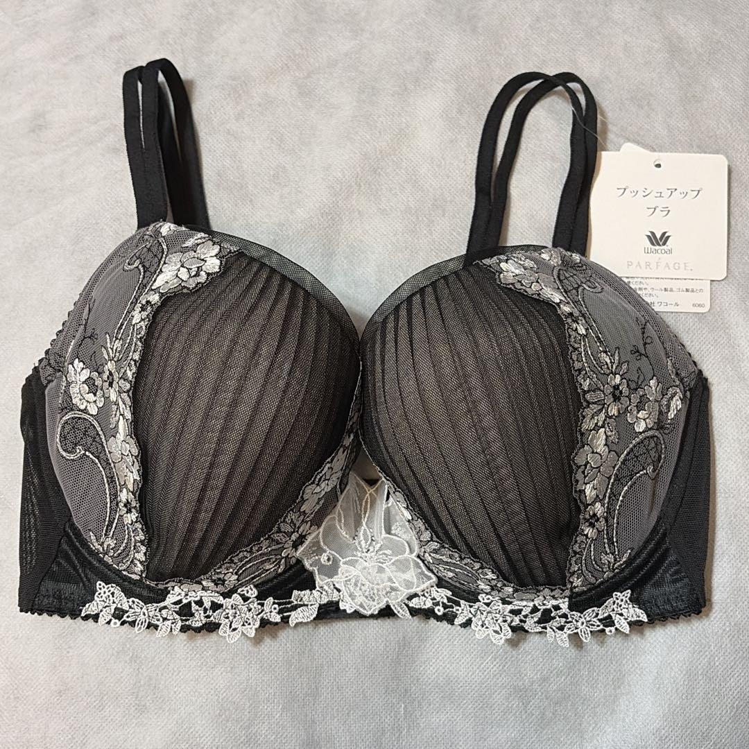 ワコール　パルファージュ　プッシュアップブラ＆ショーツ　F70　新品　匿名配送