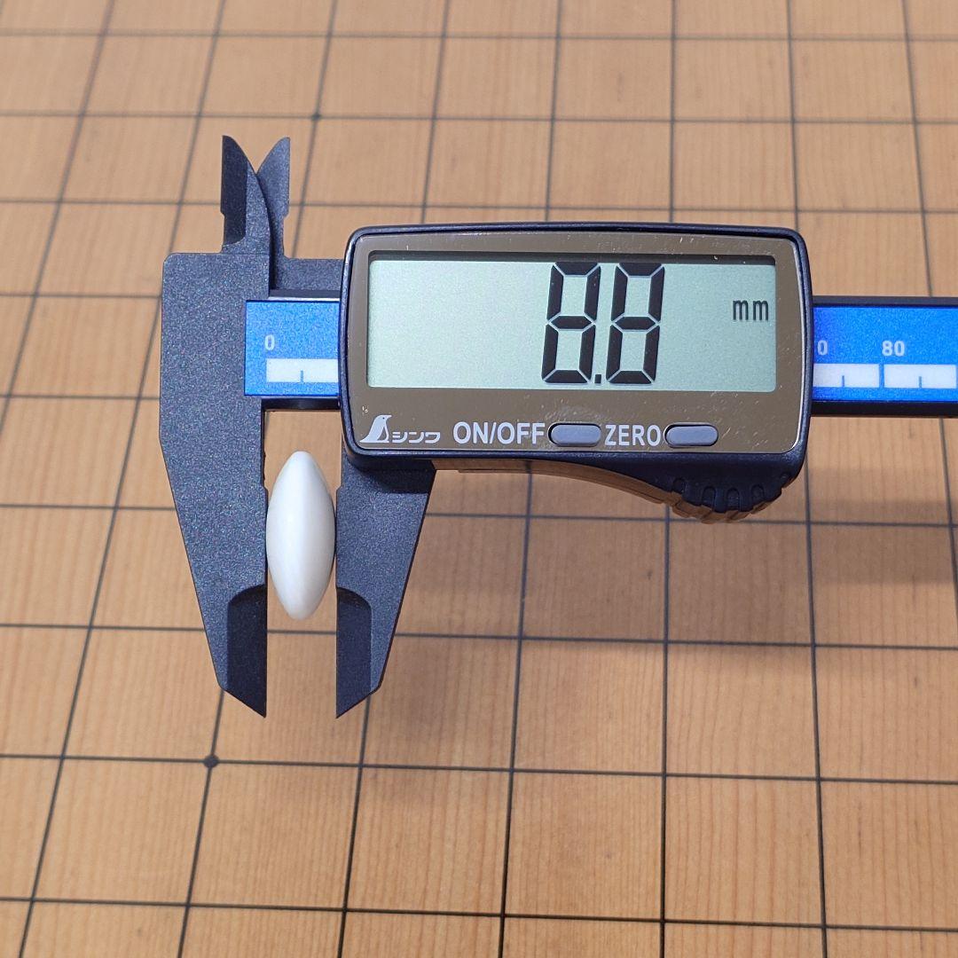 囲碁盤 蛤碁石 32号 那智黒碁石 へそ付 脚付き碁盤 ハマグリ 本榧? 新榧?