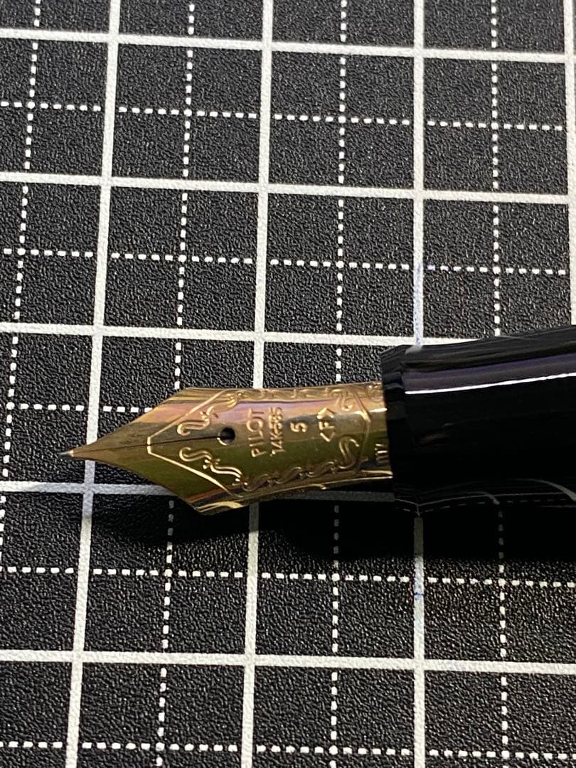 PILOT CUSTOM74 White 万年筆　字幅F