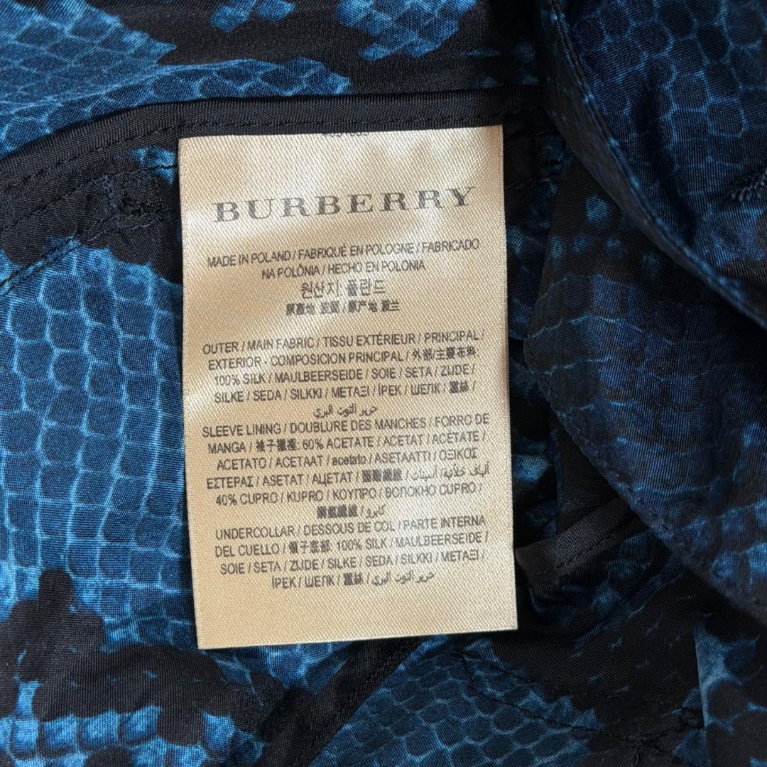 17047✨新品タグ付き✨バーバリー シルク100% パイソン柄 トレンチコート