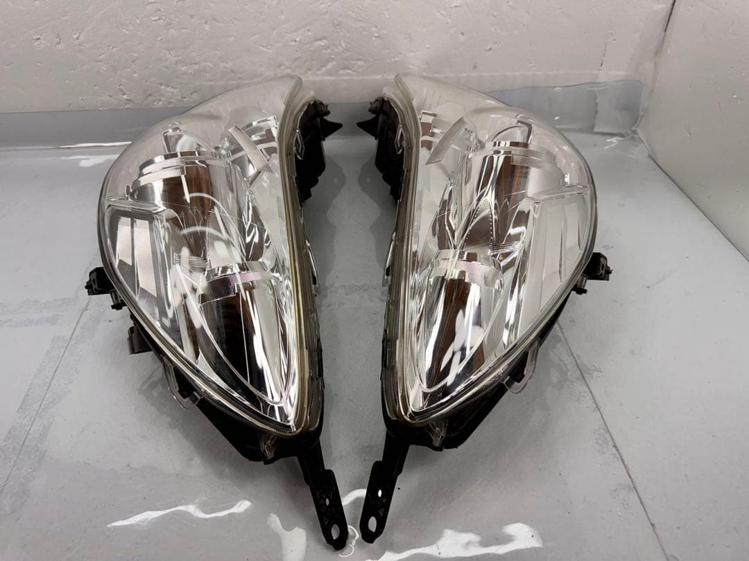 スバル レガシィ純正 後期 HID ヘッドライト 左右