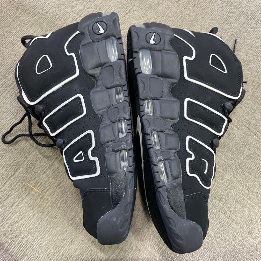 靴 Nike Air More Uptempo \"Black/White\"