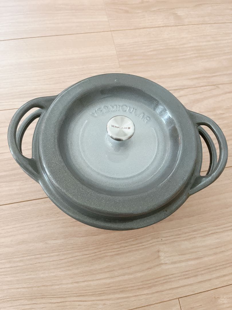 VERMICULAR 両手鍋 グレー 18cm