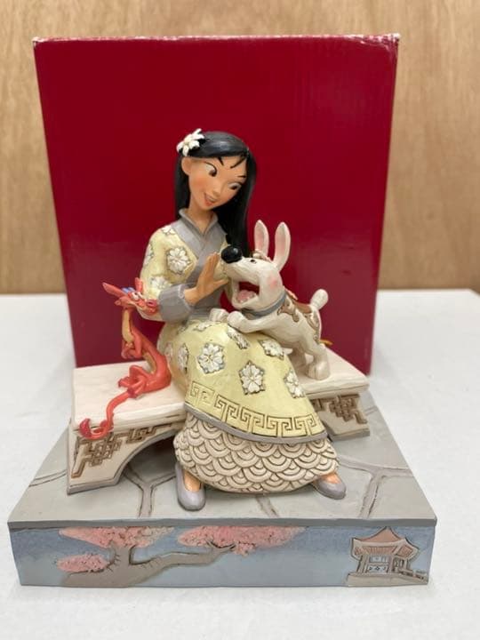 ディズニーショーケース 和服姿のムーラン　箱付き