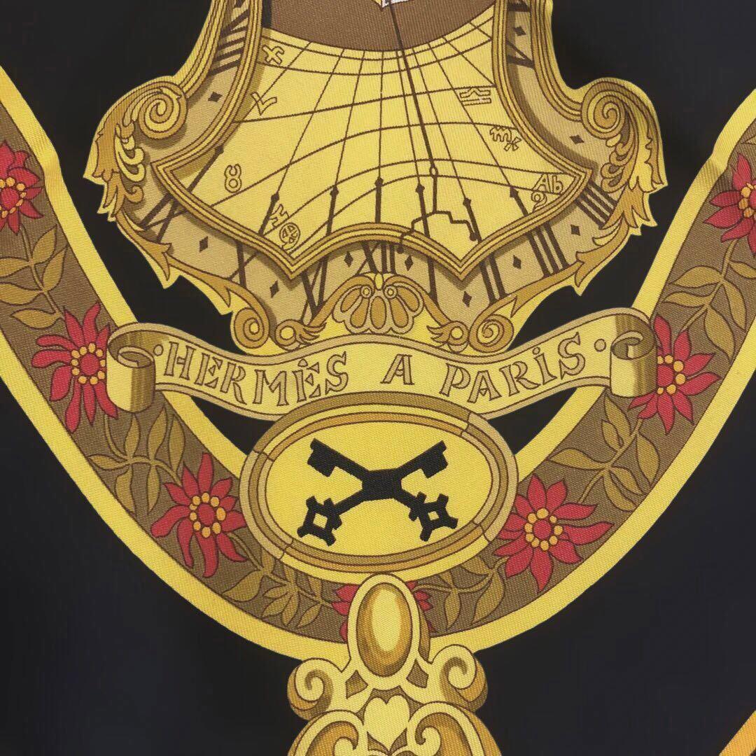 HERMES エルメス スカーフ カレ90 大判 黒 黄 ゴールド 音符