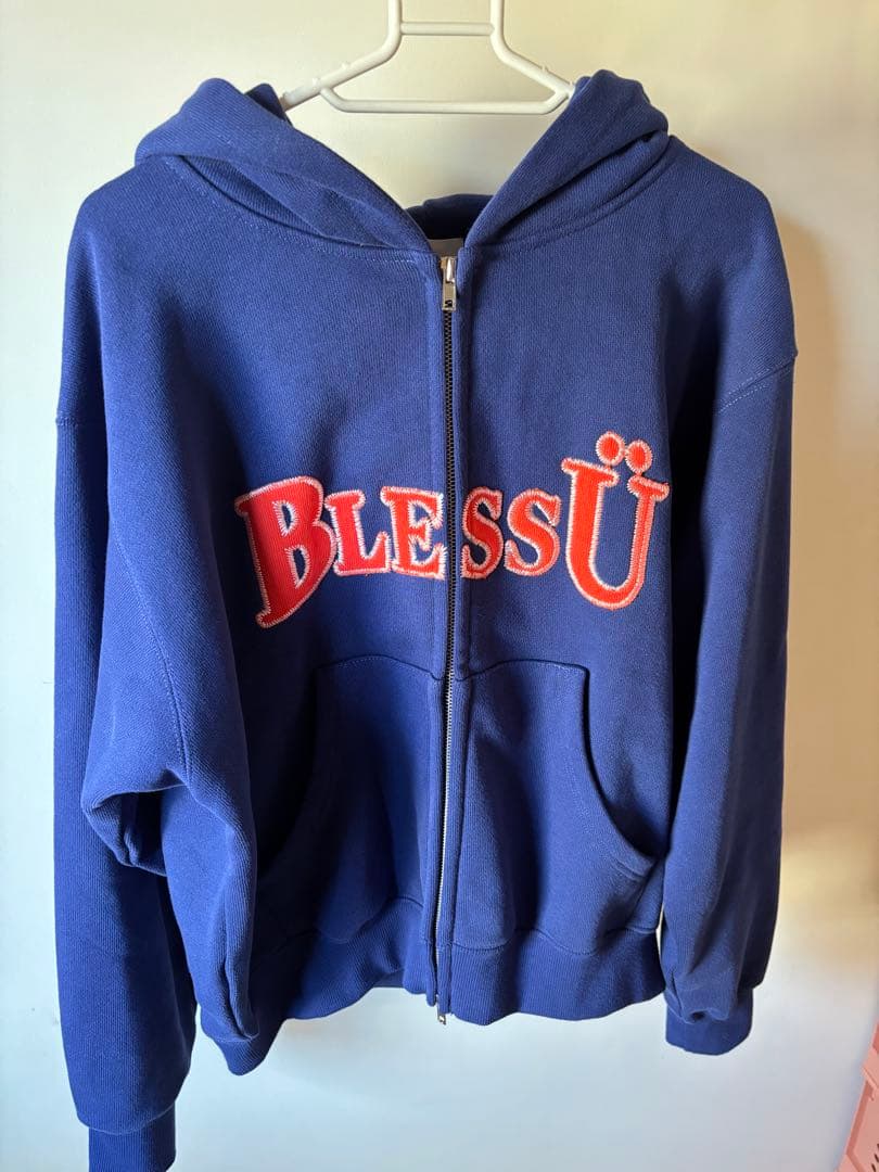かん BLESSÜ 刺繍 ネイビー ジップアップパーカー