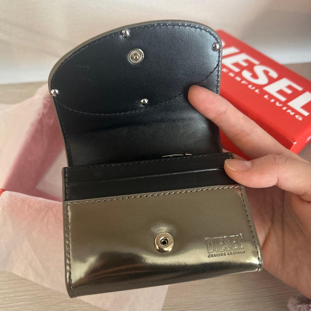DIESEL 財布　レディース　ゴールド