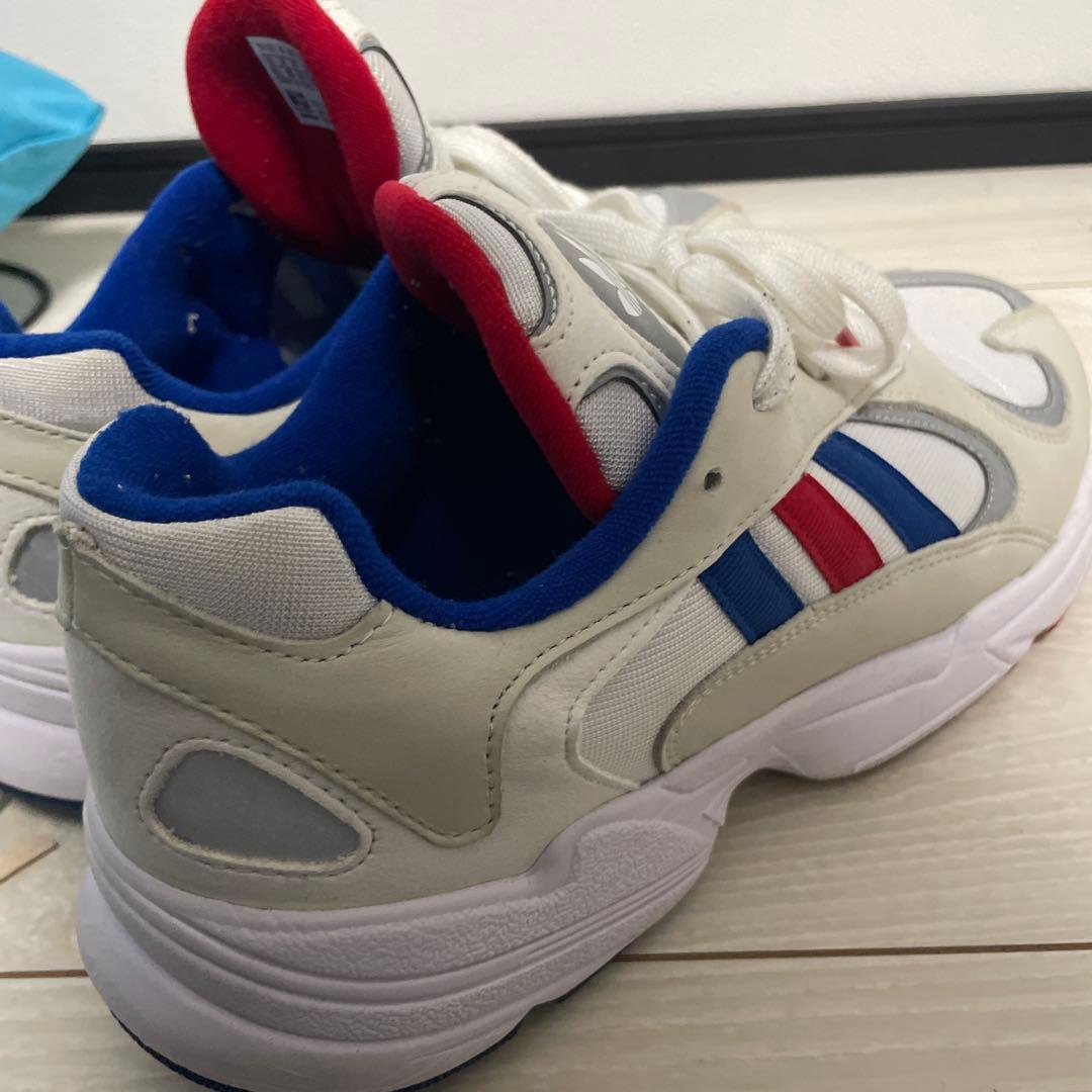 靴 adidas Yung-1Atmos
