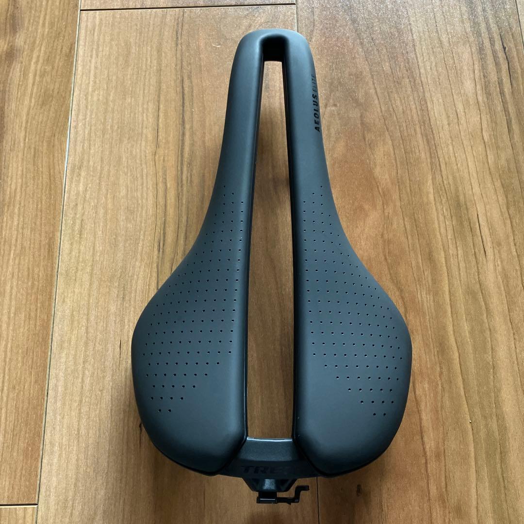 新型Trek Aeolus Eliteサドル トレックアイオロス 145mm