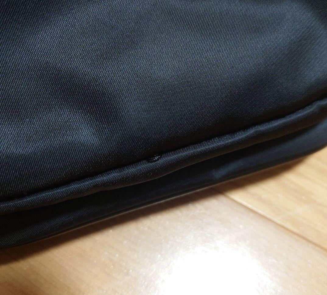 EMPORIO ARMANI　 エンポリオアルマーニ　ボディバッグ ブラック