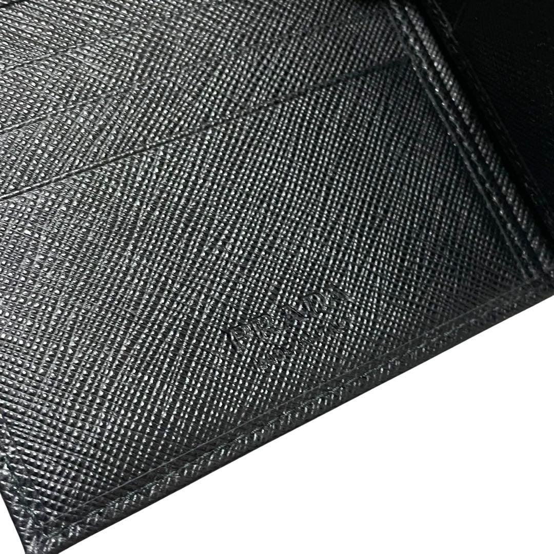 PRADA プラダ サフィアーノ 二つ折りマネークリップ ブラック 三角ロゴ