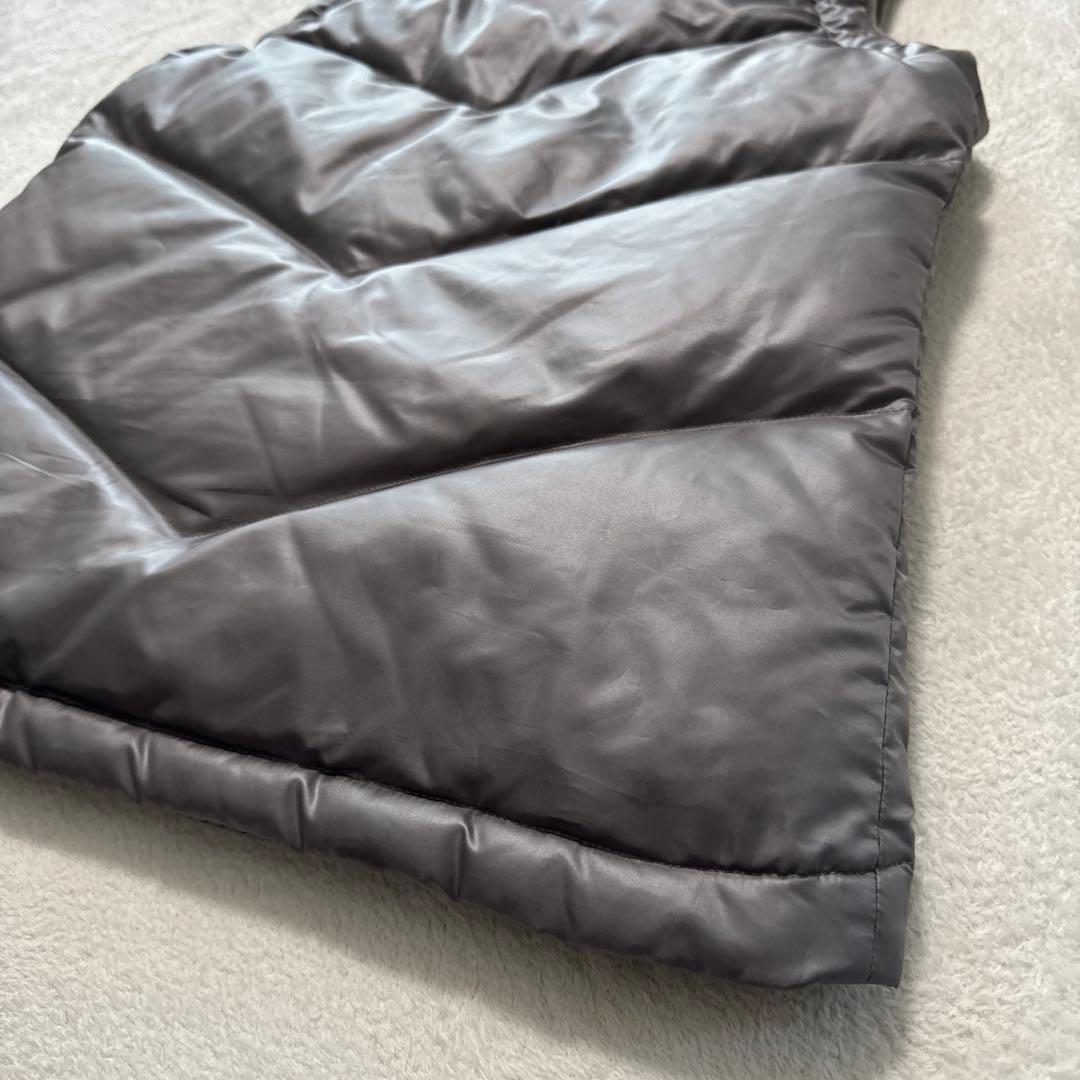 極美品 バーバリーブラックレーベル ダウンベスト フード取り外し可 グレー M