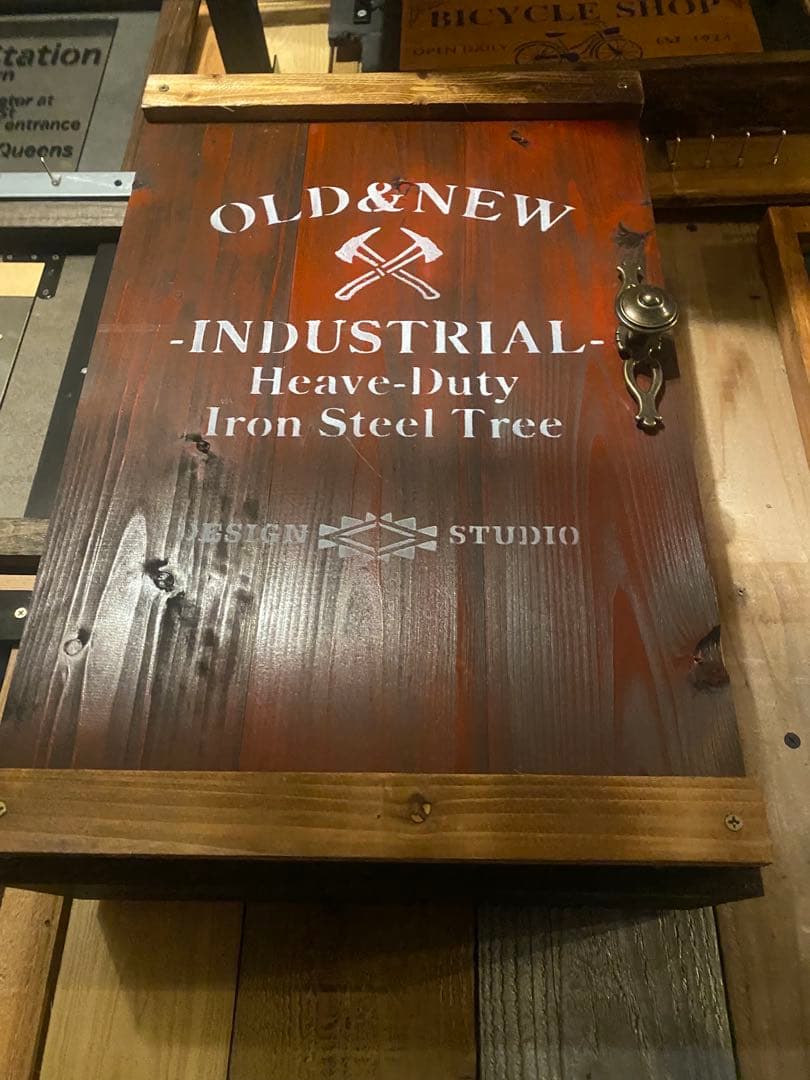 棚　アメリカン　ガレージ　壁掛け　スタンド　両用　インダストリアル