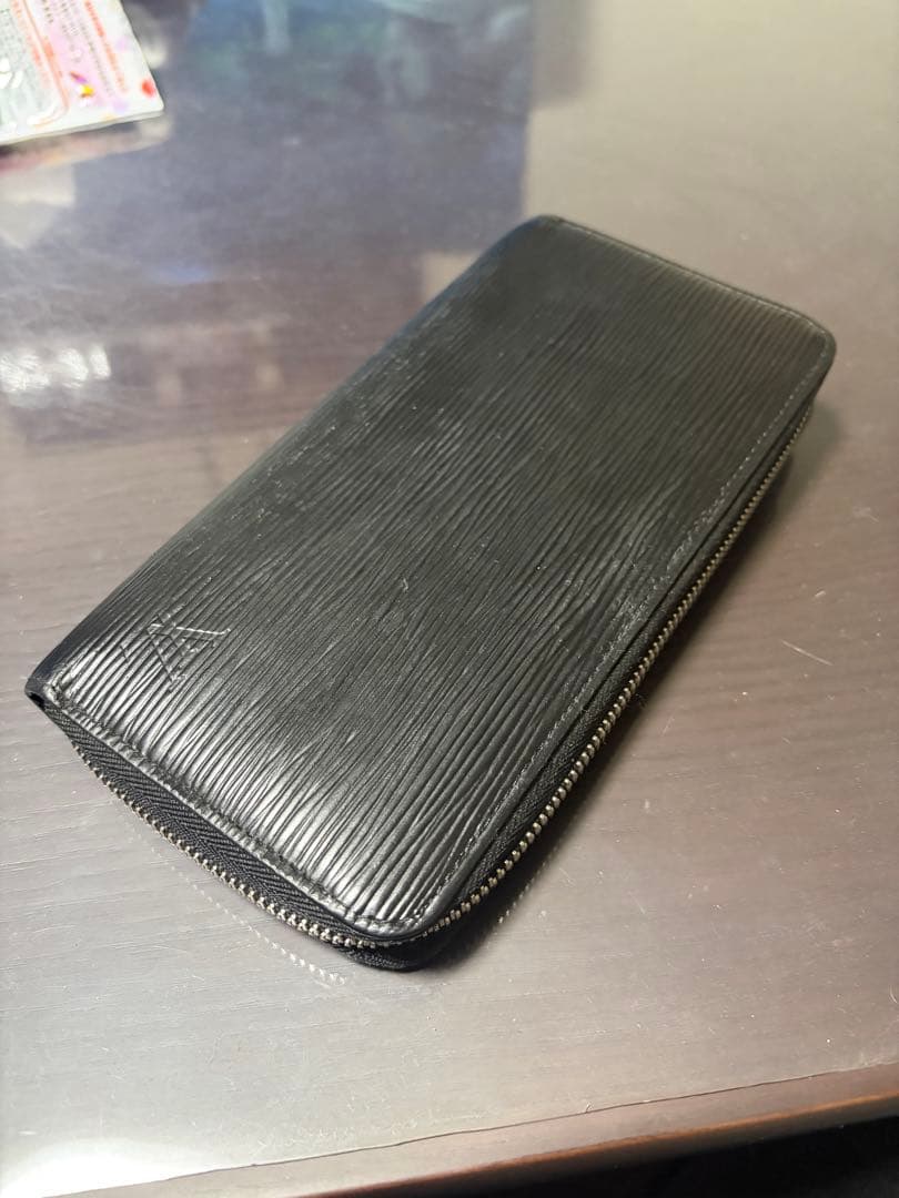 中古 LOUIS VUITTON ルイヴィトンジッピーウォレット エピ 長財布