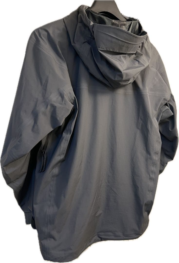 Arc’teryx LEAF Alpha LT Gen2 Wolf M カナダ製