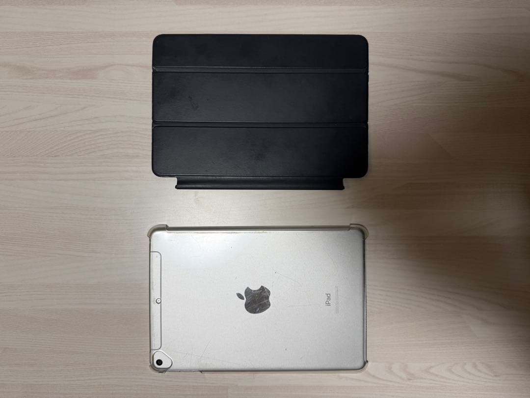 iPad mini (第5世代) Wi-Fiモデル 64GB シルバー　カバー有