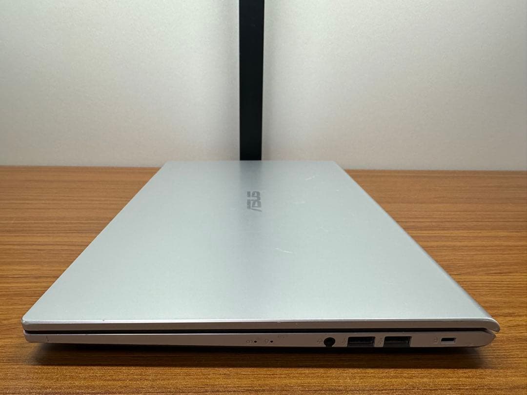 Windowsノート本体 Asus VivoBook X515EA i7-1165G7/16GB/512