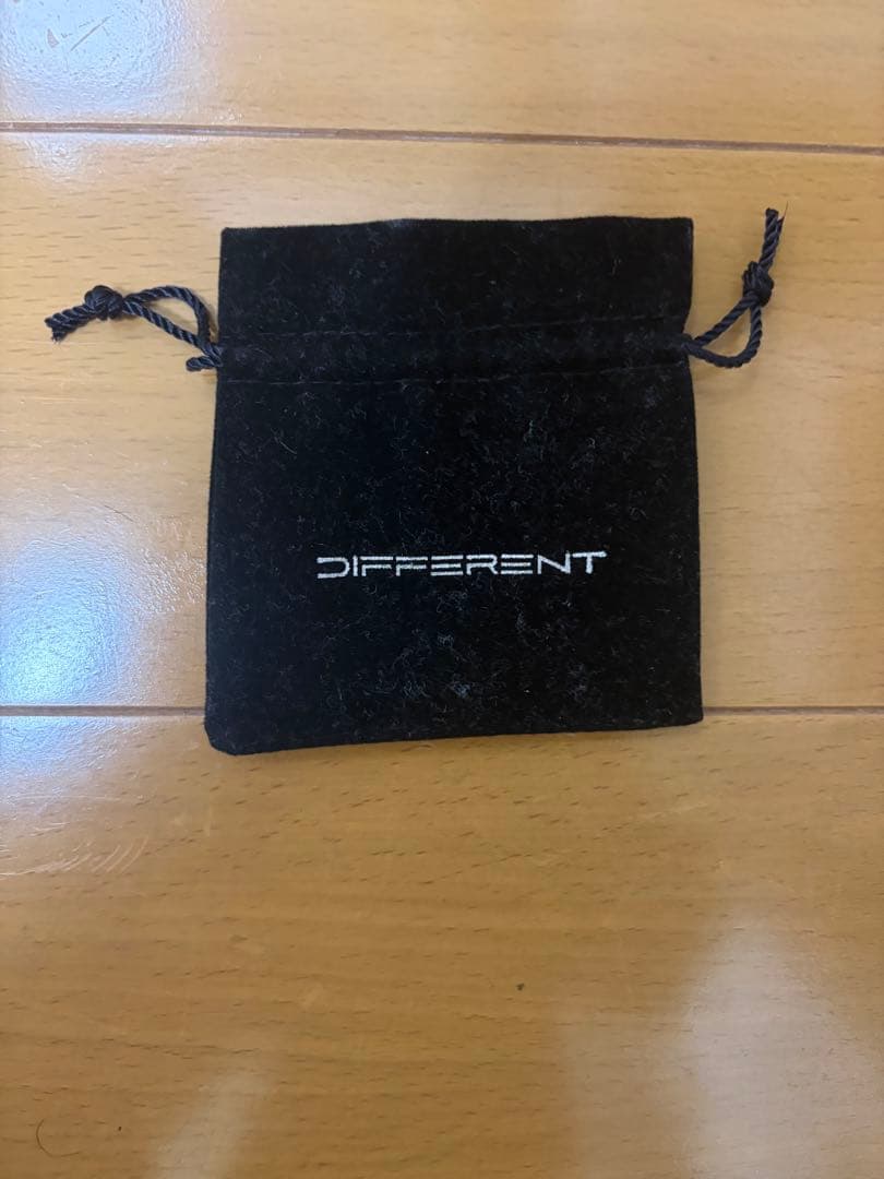 美品 DIFFERENT プレミアム ゴールド ネックレス 53cm ジョージ