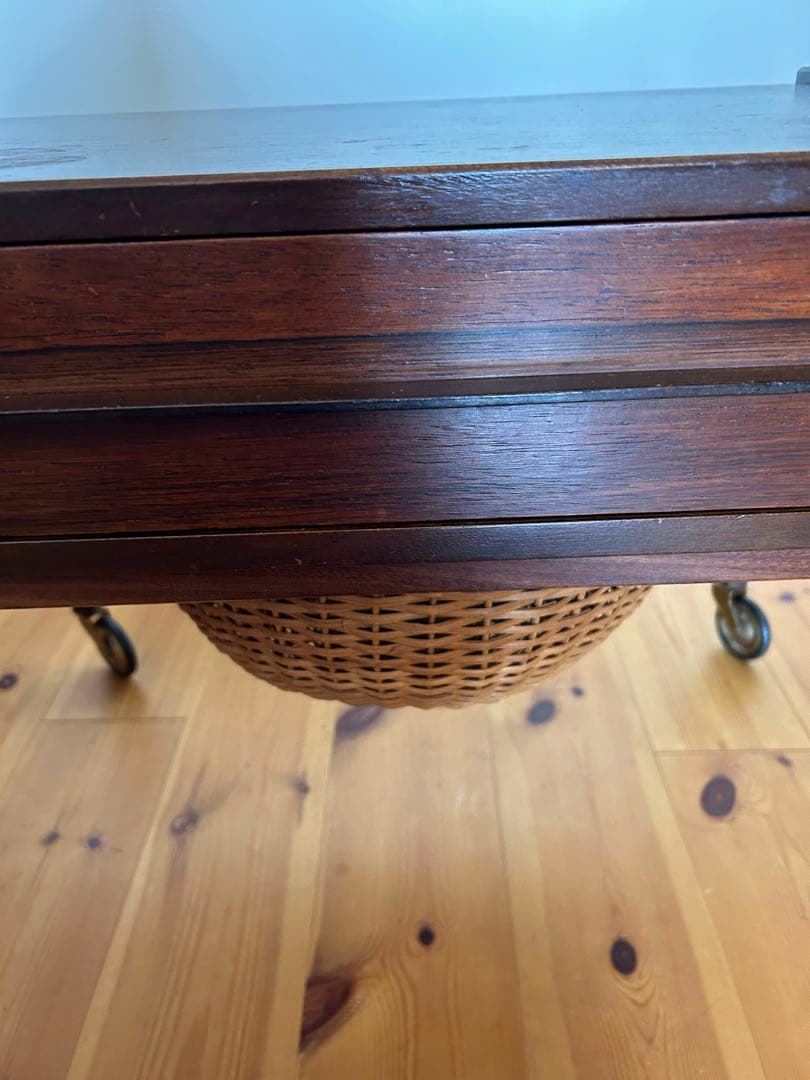 北欧　ビンテージ　ソーイングワゴン　バスケット　かご　手芸　裁縫箱